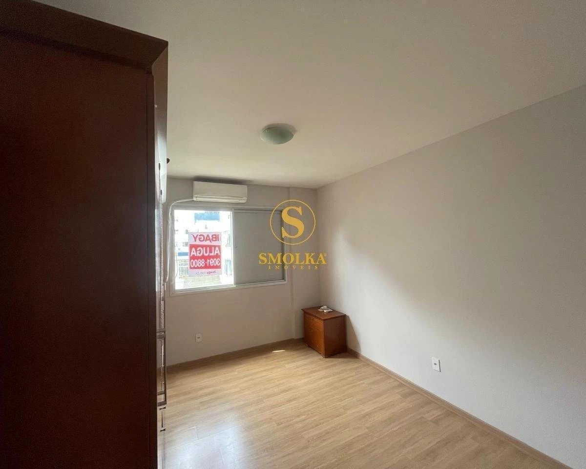 Apartment, 114 m², with wood or laminate floors — photo 20