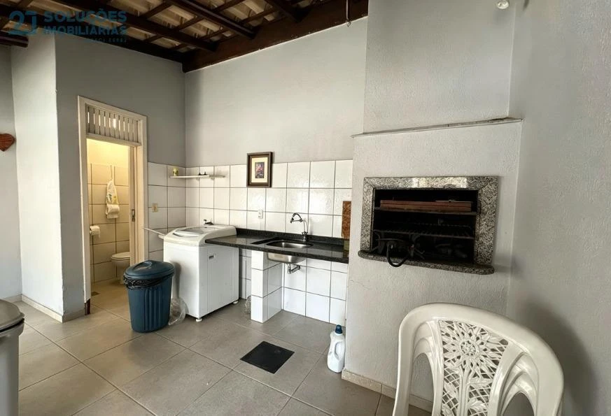 170 m² house with a home office and a washing machine — photo 8