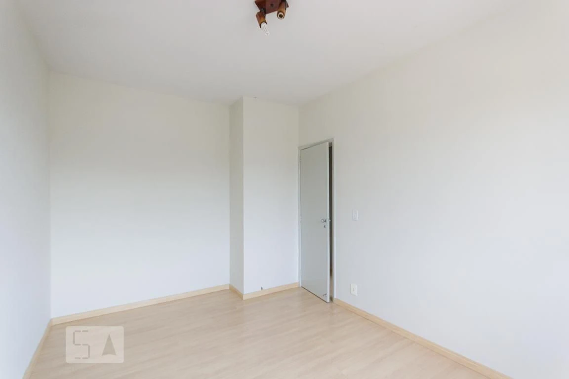 Apartamento, 130 m², com piso de madeira ou laminado — photo 32