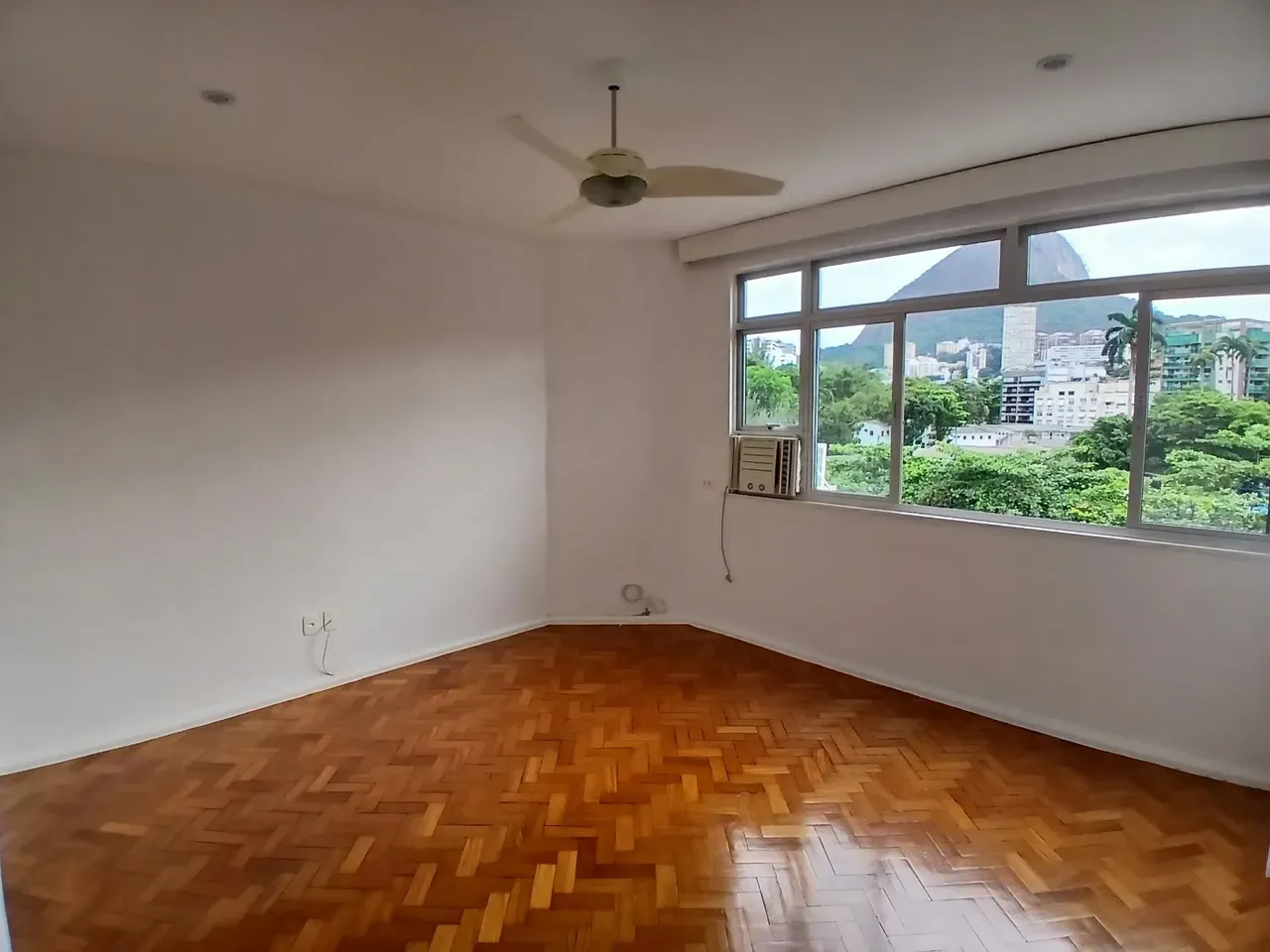 Apartment, 42 m², with a mountain view — photo 5
