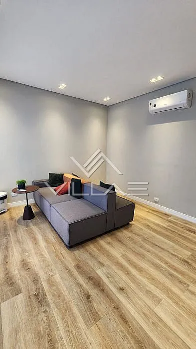 Furnished 1-bedroom apartment with an open-plan kitchen