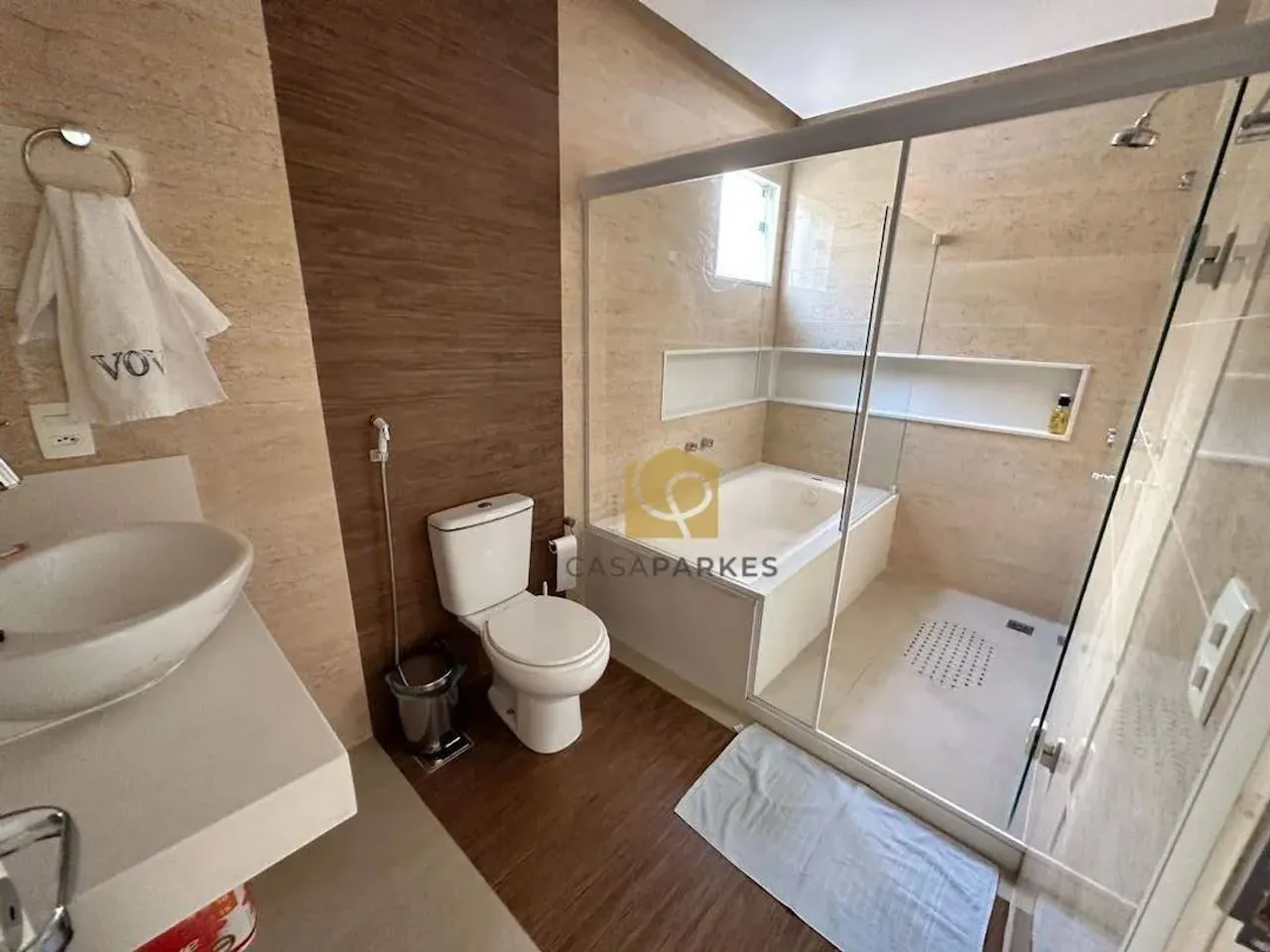 Furnished 5-bedroom house with 270 m² — photo 12