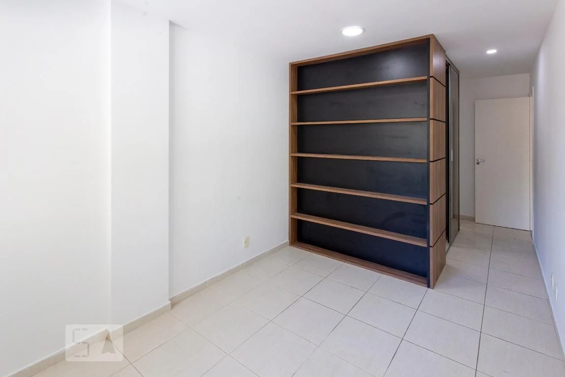 3-bedroom apartment with balcony and 2 parking spots — photo 17