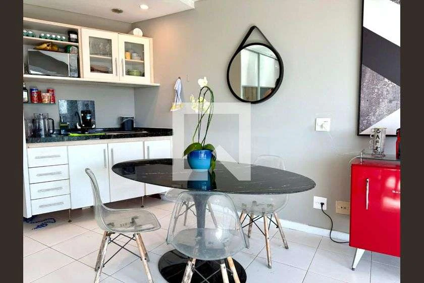 Apartamento mobiliado com 1 quarto e varanda envidraçada — photo 2