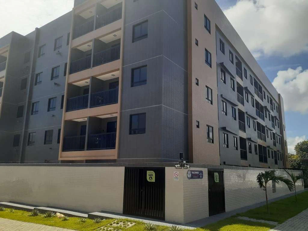 1-bedroom 50 m² apartment with private garden — photo 2