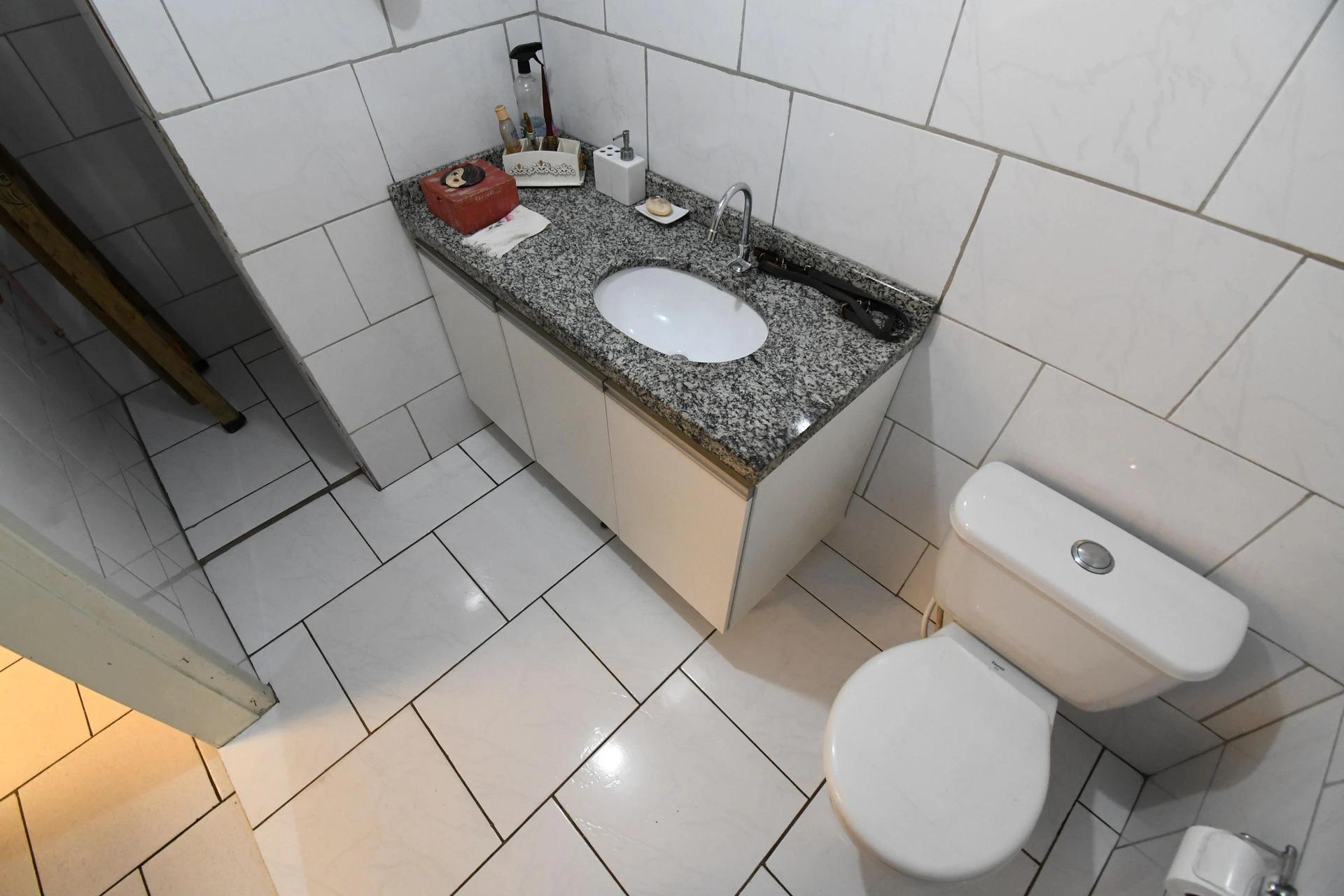 Casa de 55 m² con lavadora y balcón cerrado con vidrio — photo 49