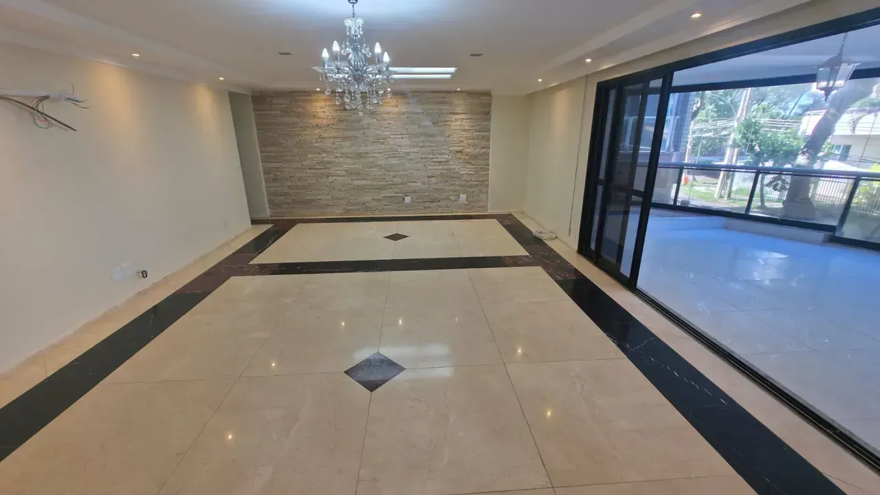 173 m² apartment with a balcony and 3 bedrooms — photo 20