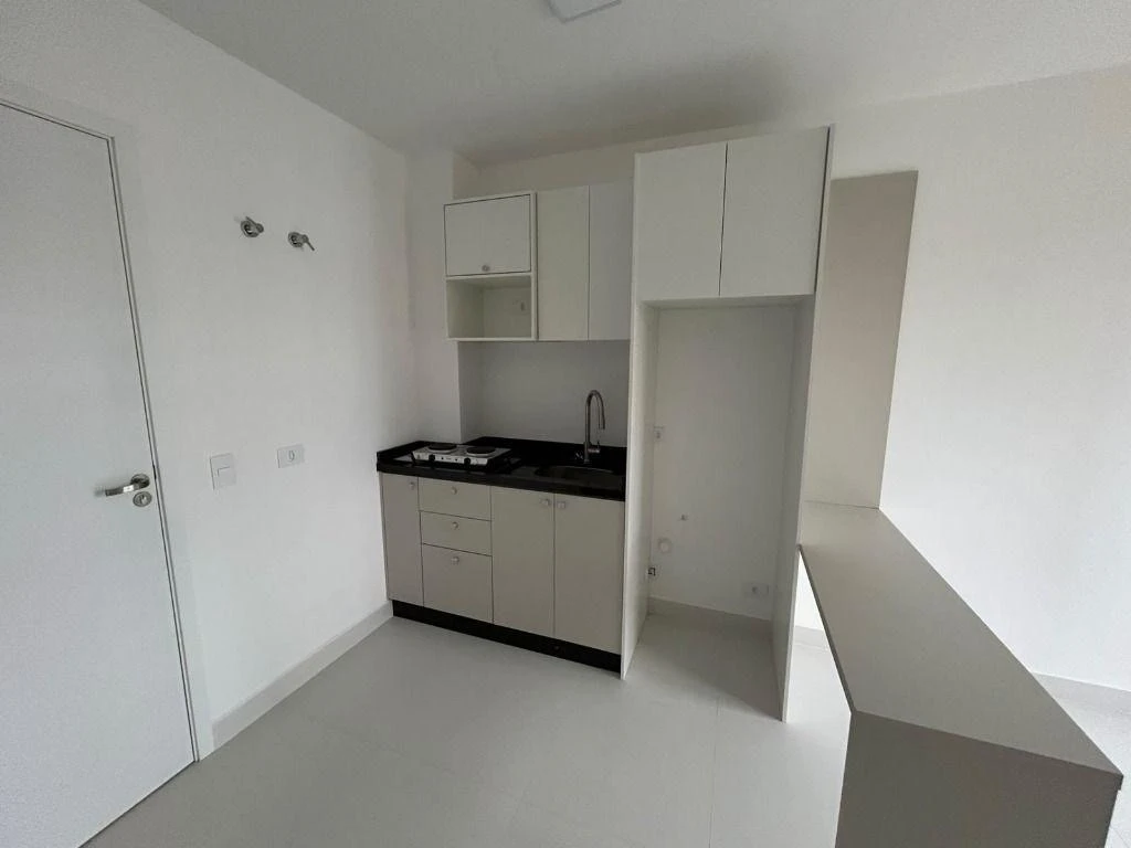 Apartamento mobiliado de 1 quarto com espaço de home office — photo 38