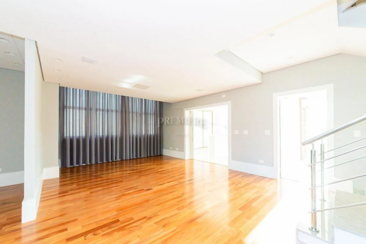 House, 492 m², with floor-to-ceiling windows — photo 4