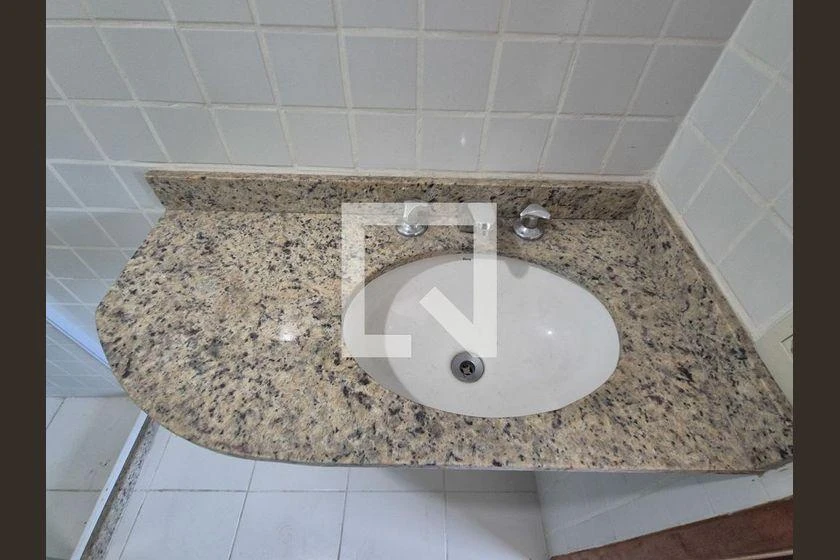 Casa em condomínio com 4 suítes e 220 m² — photo 45