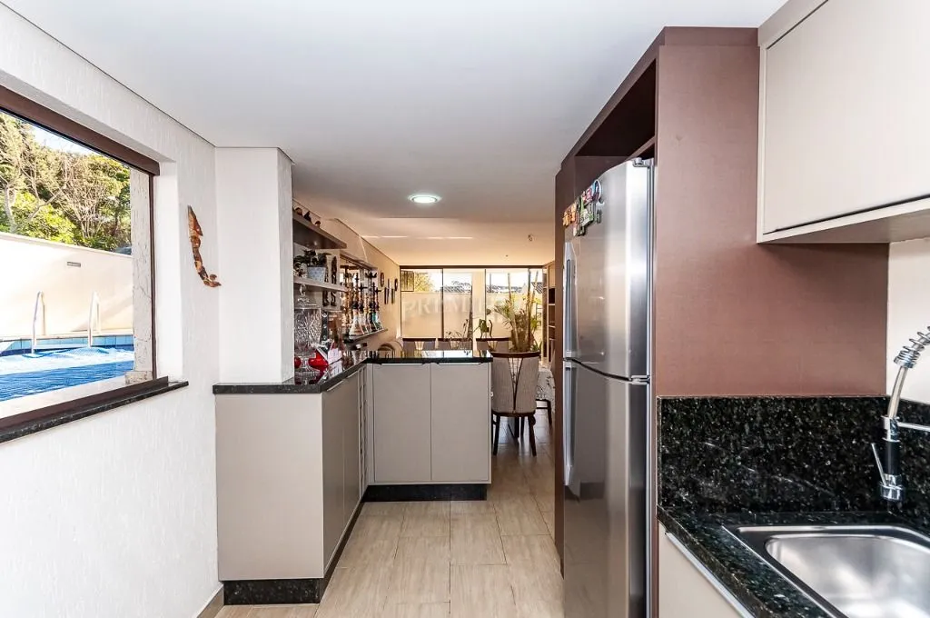 Furnished house with 4 bedrooms across 1167 m² and 8 spots — photo 92