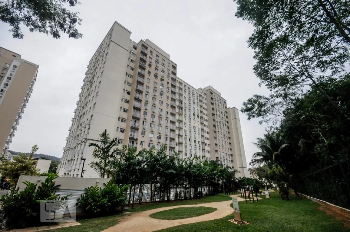 Unfurnished 3-bedroom apartment with balcony — photo 67