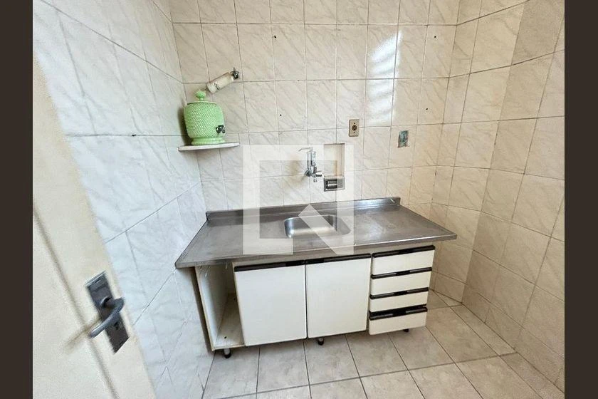 144 m² apartment with 3 bedrooms and 2 bathrooms — photo 36