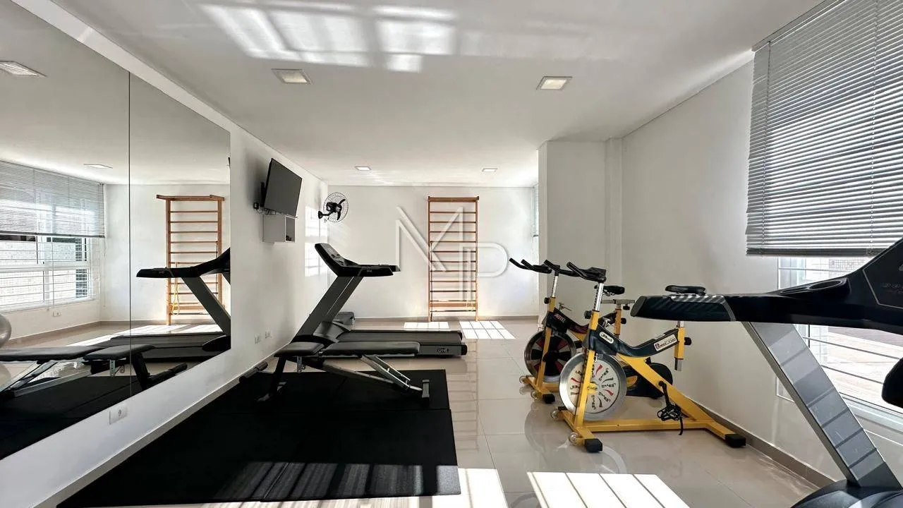 3-bedroom apartment with a grill on the balcony — photo 34