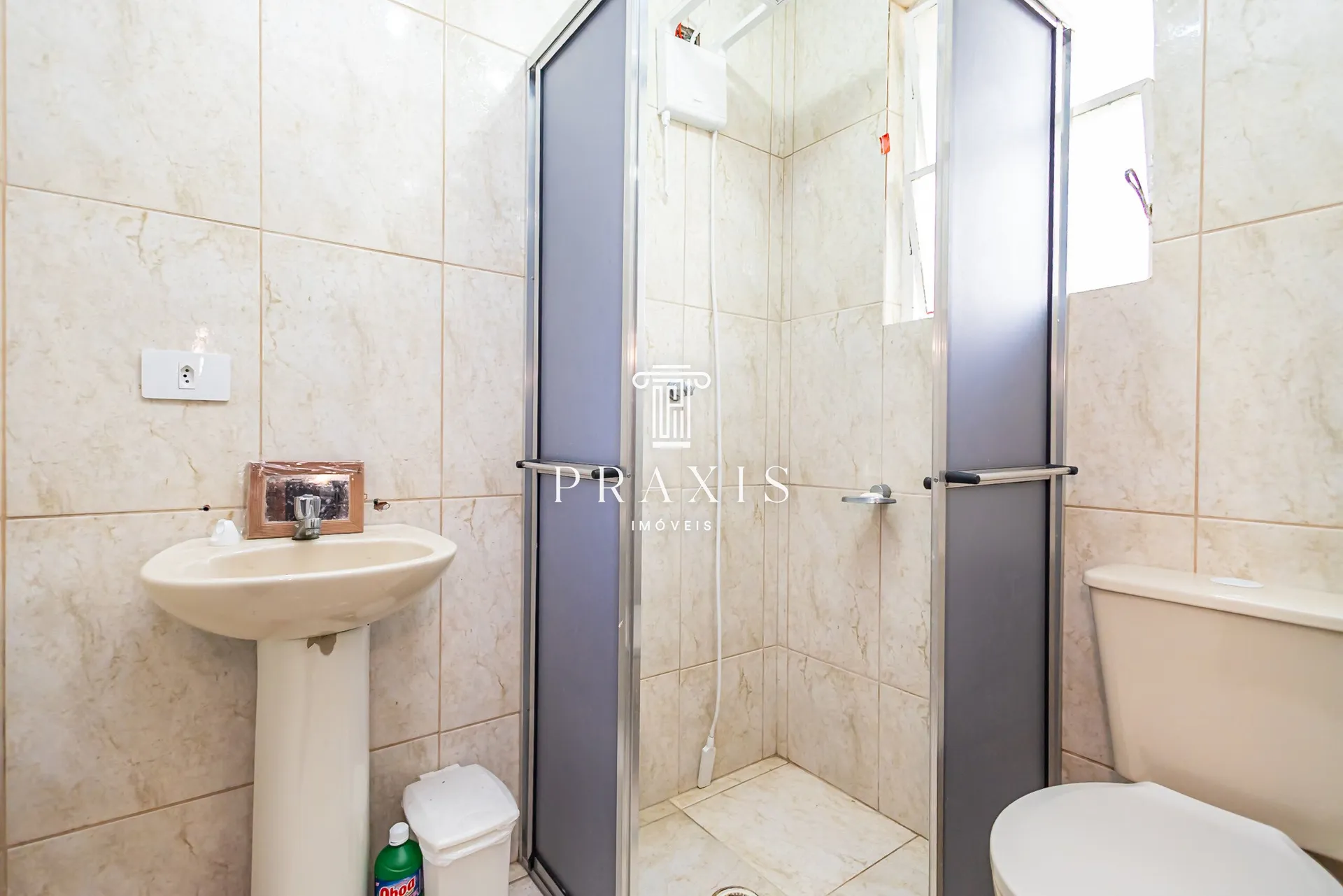 House with 4 bedrooms, 445 m² and fitted kitchen — photo 46