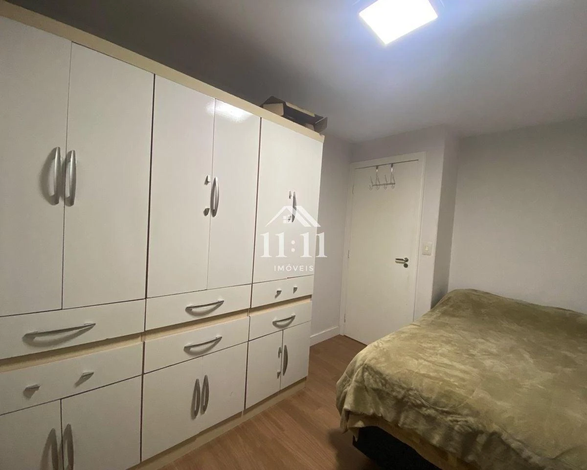 3-bedroom apartment with a home office in Curitiba — photo 18