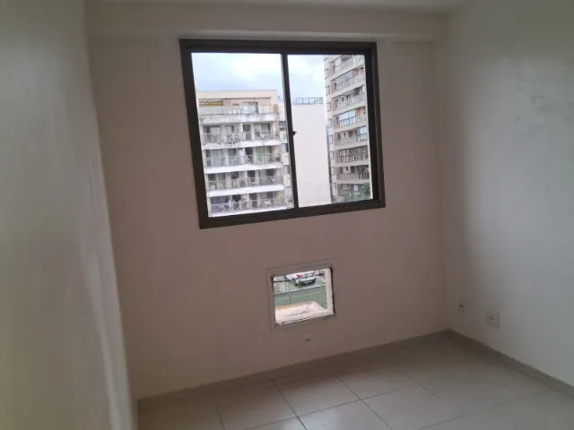 2-bedroom 2-bath apartment with integrated kitchen — photo 12
