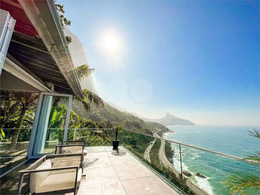 Furnished house with 5 en-suite rooms and 918 m² — photo 3