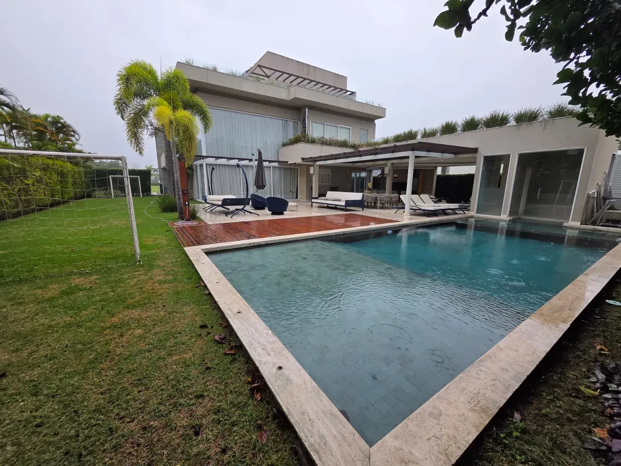 Casa em condomínio com 5 quartos e 5 banheiros — photo 21