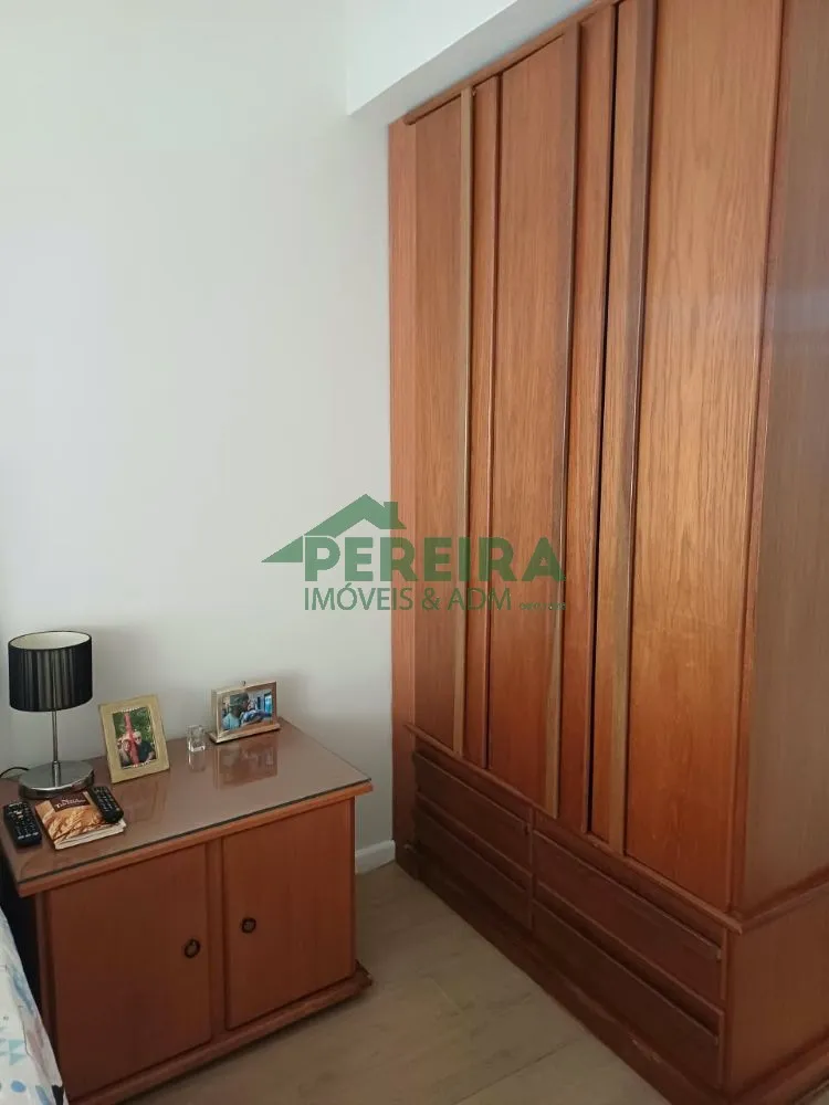 Glass-enclosed balcony in a 3-bedroom apartment, 103 m² — photo 18
