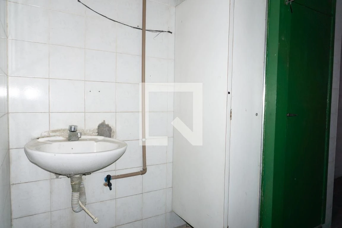 Rental house with 5 bedrooms and a closed kitchen room — photo 68
