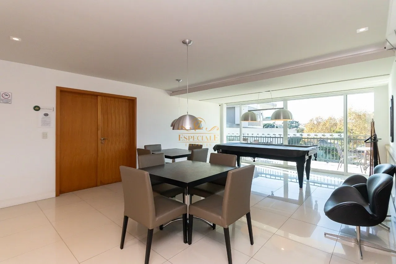 Condo house with 4 bedrooms and a private garden — photo 40