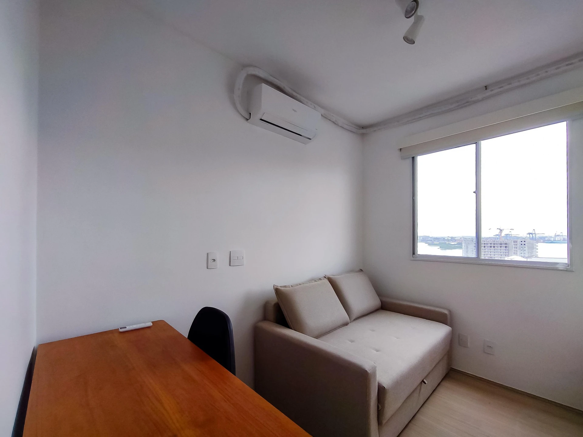 Apartamento mobiliado de 2 quartos em condomínio com sauna — photo 51
