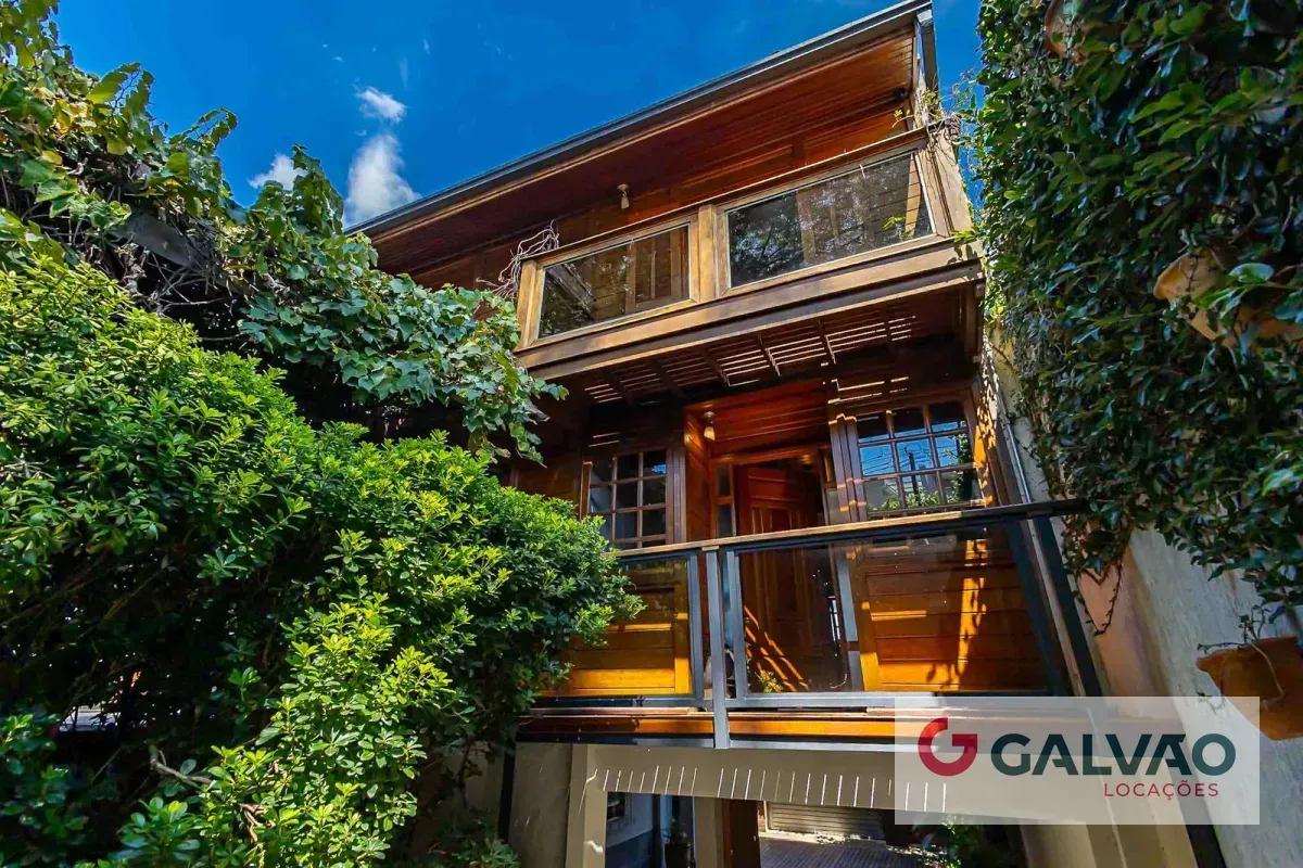 Casa sin amueblar con 3 dormitorios, cocina cerrada y balcón — photo 2