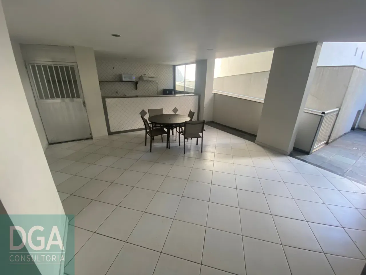 2-bedroom apartment with balcony, 3 bathrooms and parking — photo 36