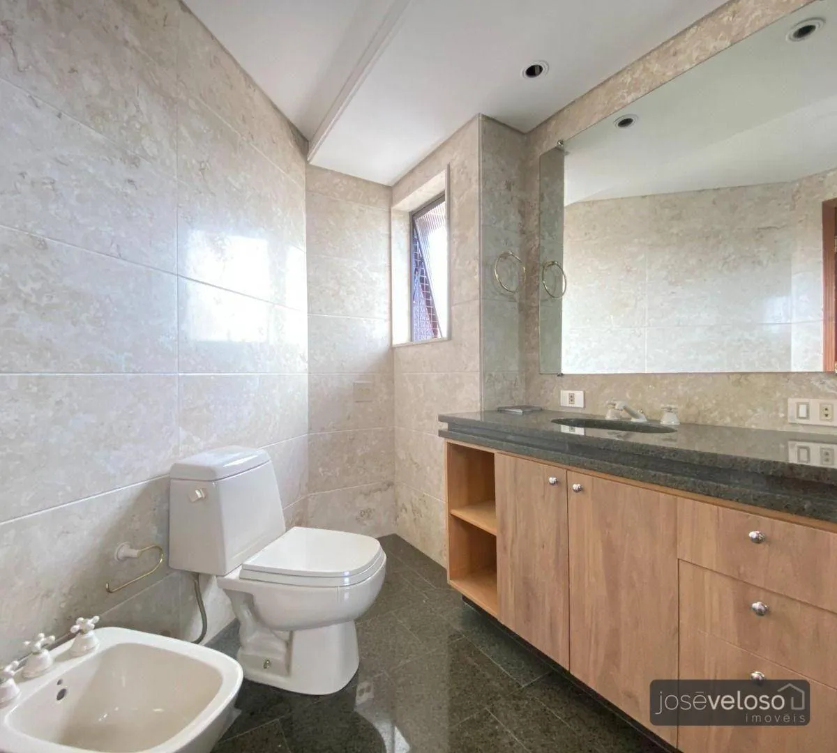259 m² apartment with 4 bedrooms and private BBQ — photo 32