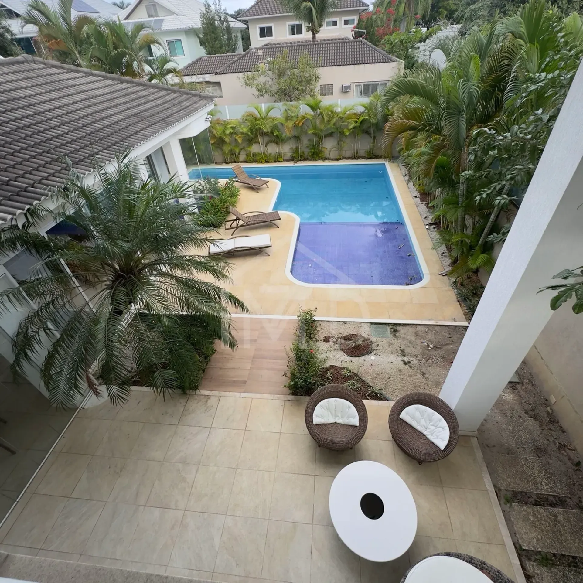 Furnished house with 5 en-suite bedrooms and pool — photo 54