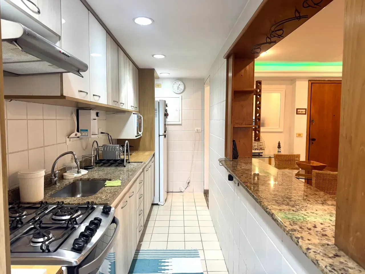 Мебльована квартира з 1 спальнею та 58 м² — photo 2