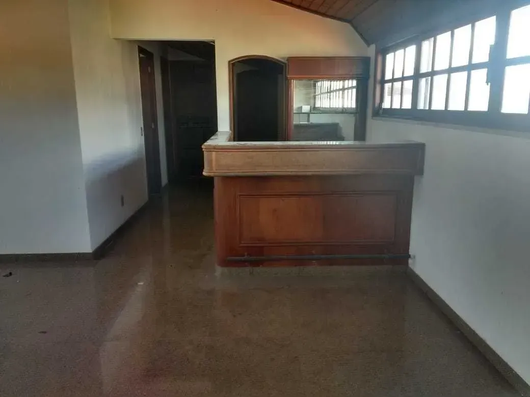 House with 4 bedrooms, 5 bathrooms and gas kitchen, 755 m² — photo 28