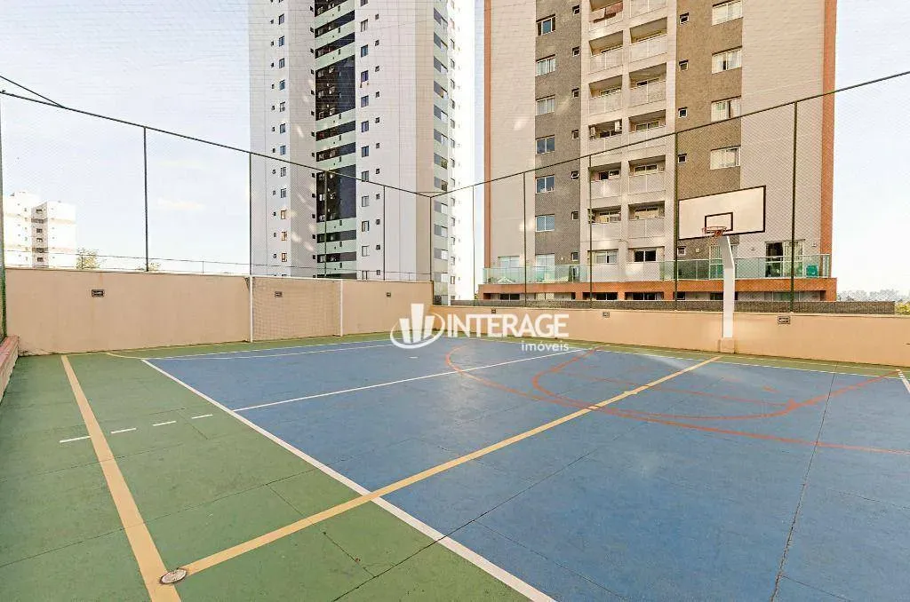 249 m² apartment with 3 bedrooms and 3 bathrooms — photo 32