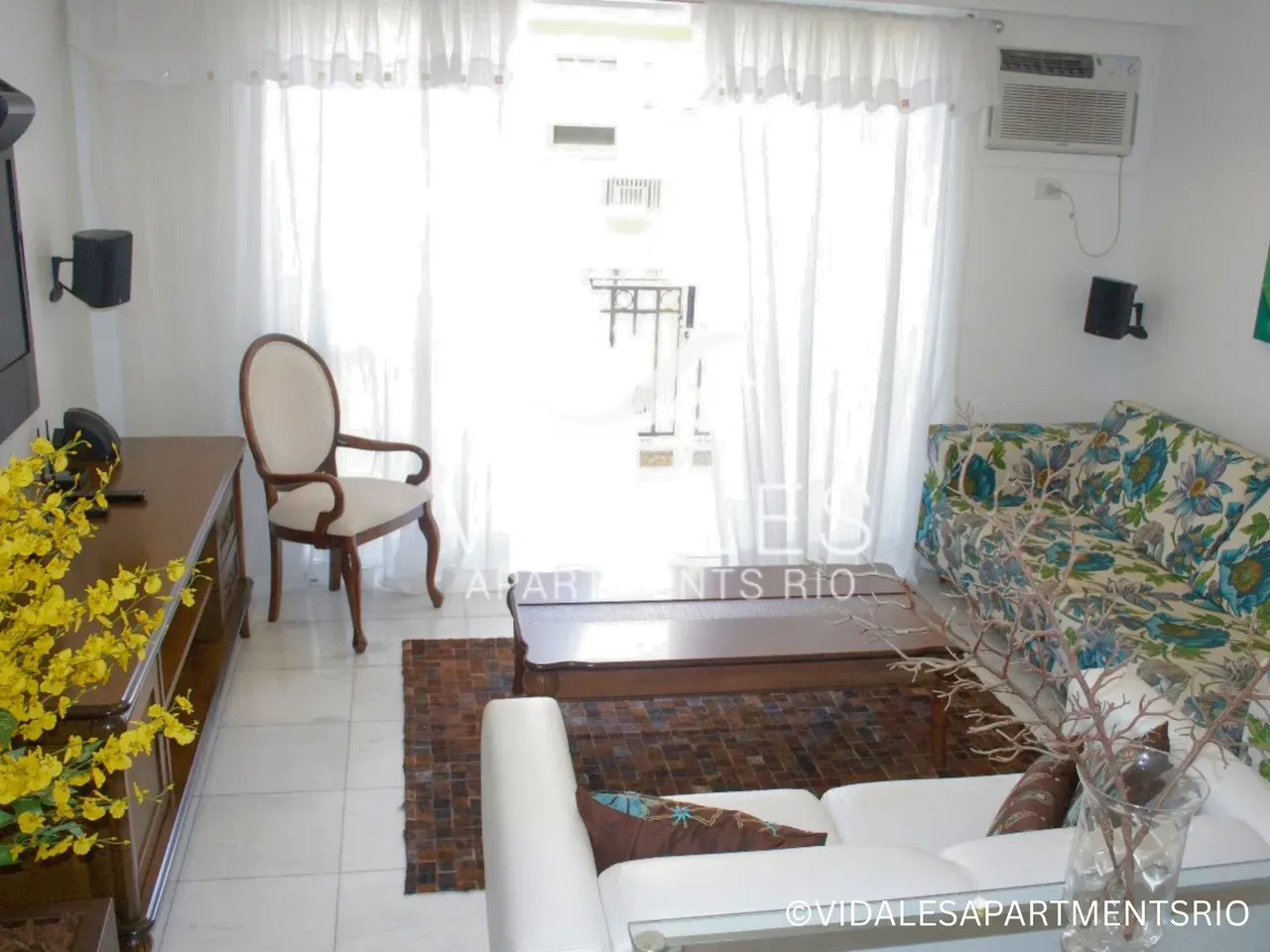 Apartment with 3 bedrooms and 4 bathrooms and 2 spots — photo 3