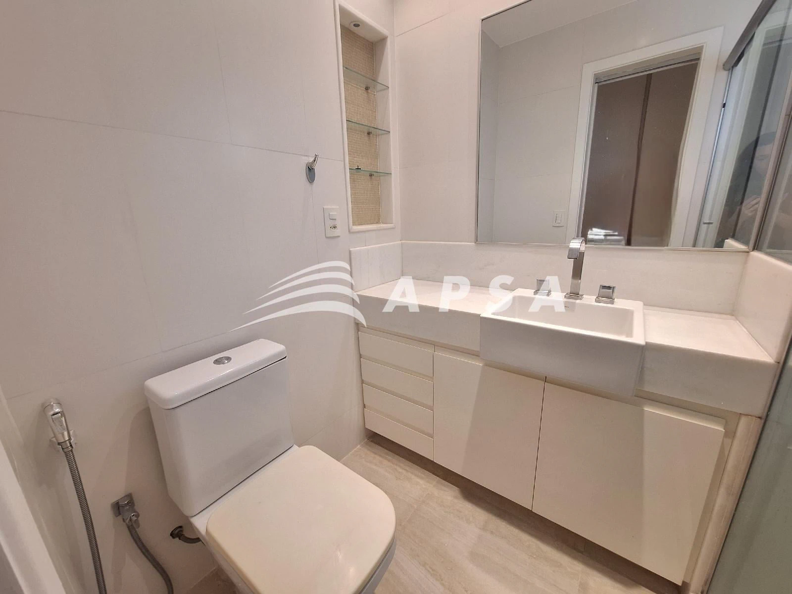 Apartment, 96 m², with a glass-enclosed balcony — photo 5