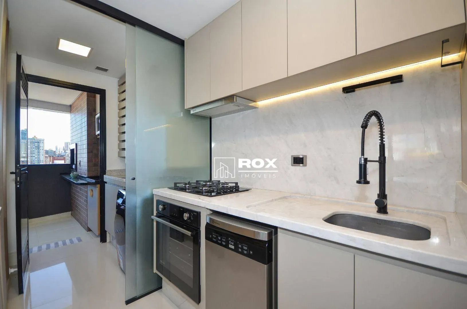 Furnished apartment with 3 bedrooms and private BBQ — photo 7