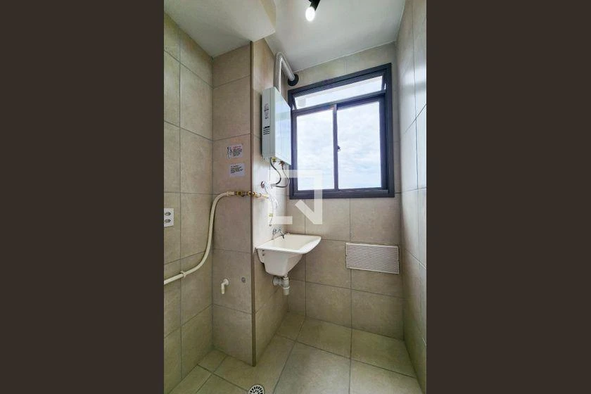 Квартира з 2 спальнями та робочим місцем — photo 22