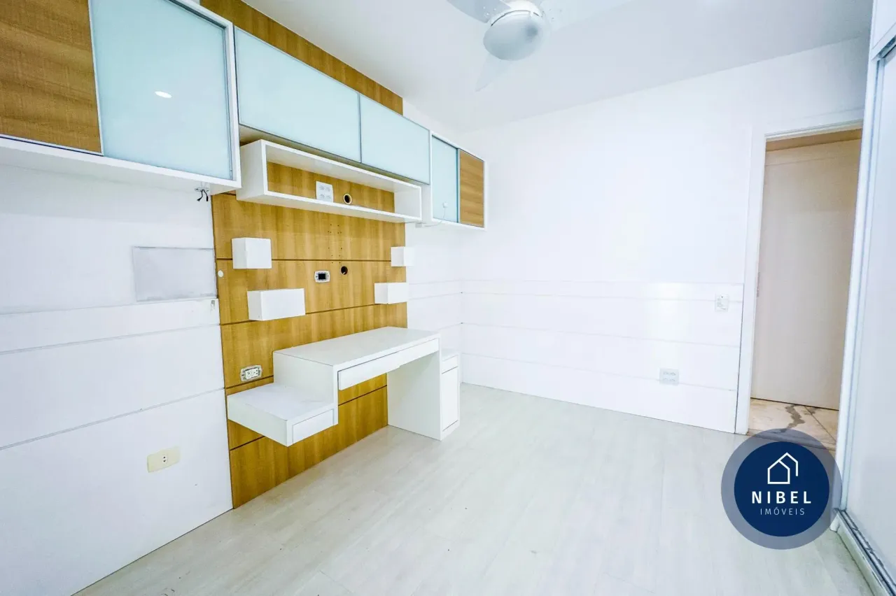 Penthouse with 3 bedrooms and integrated kitchen — photo 11
