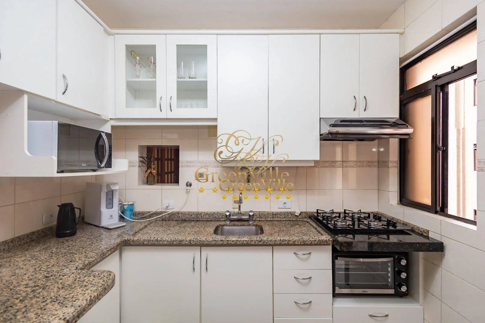 264 m² apartment with 4 bedrooms and 2 suites — photo 21