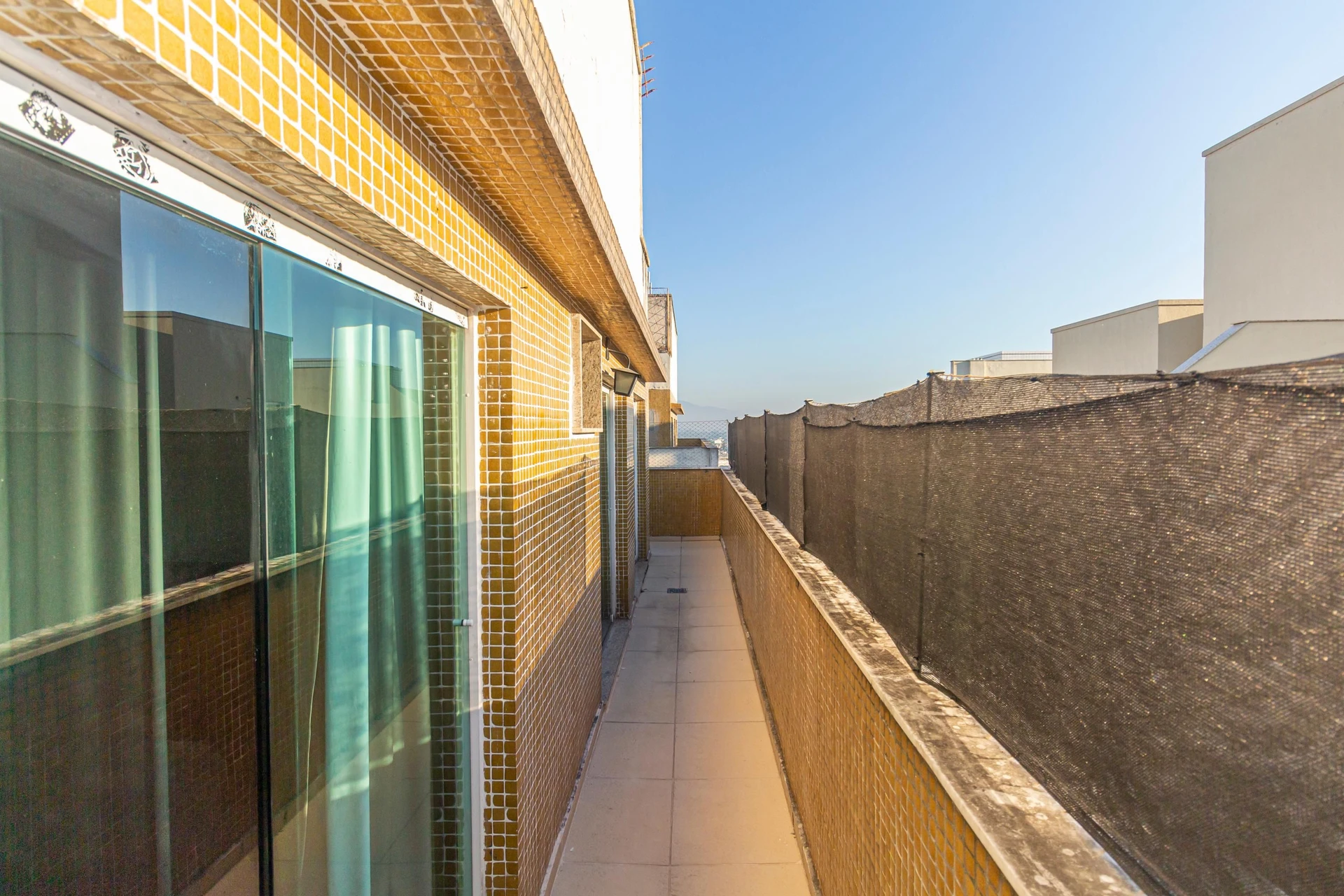 Apartamento mobiliado com 4 quartos e 3 banheiros — photo 66