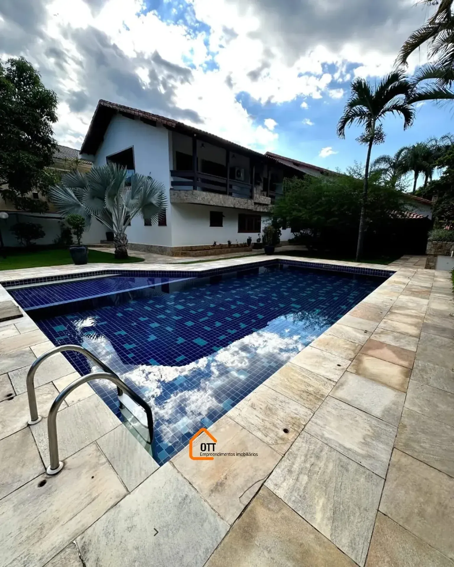Casa com varanda e churrasqueira 5 quartos e 5 banheiros — photo 10
