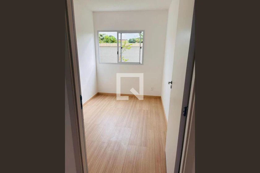 Apartamento de 2 quartos com cozinha fechada e 45 m² — photo 13