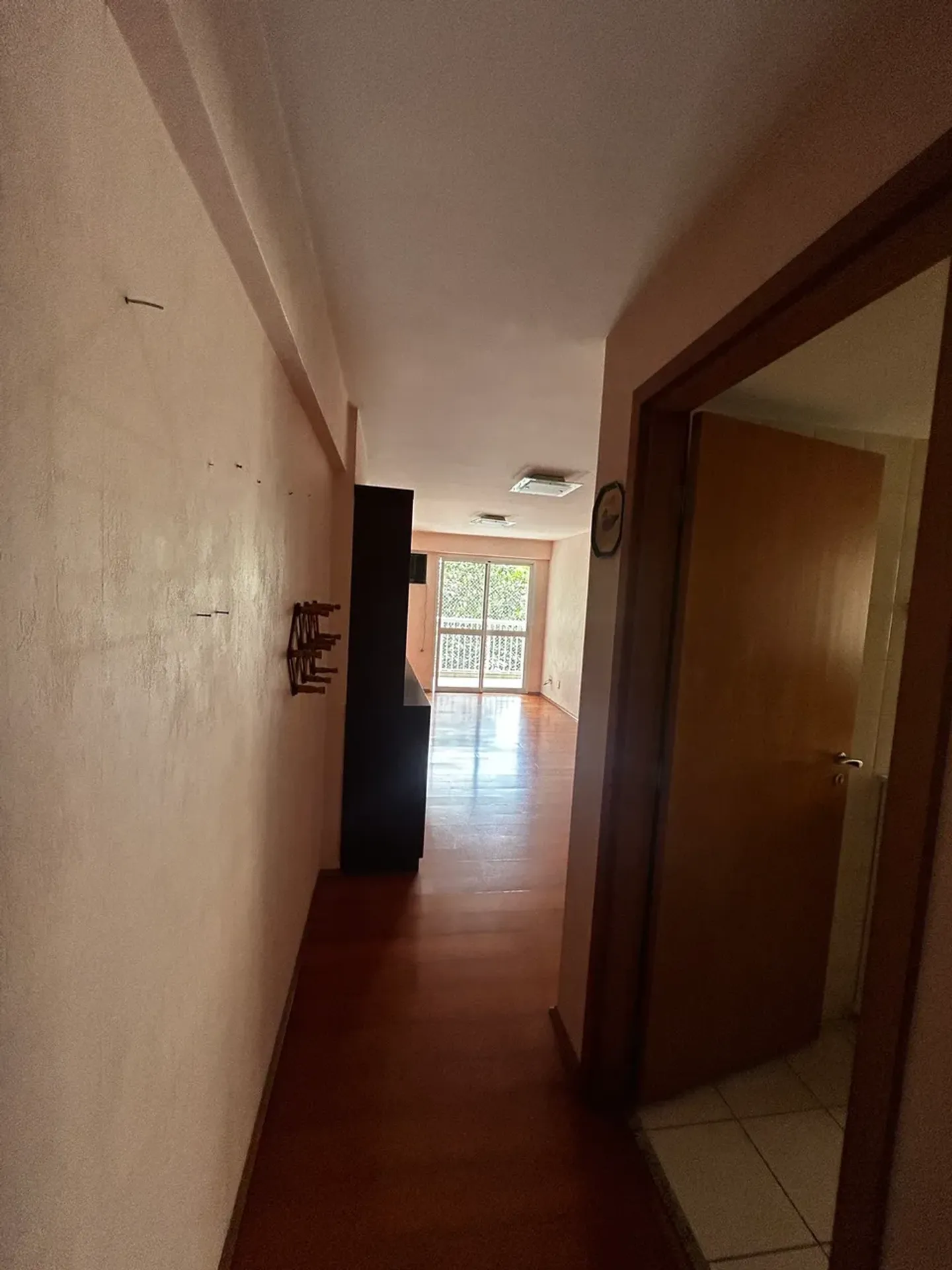 Glass-enclosed balcony in a 3-bedroom apartment, 100 m² — photo 21