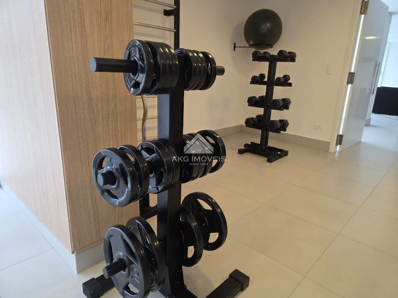 Apartamento de 1 dormitorio de 27 m² con balcón y parking — photo 14
