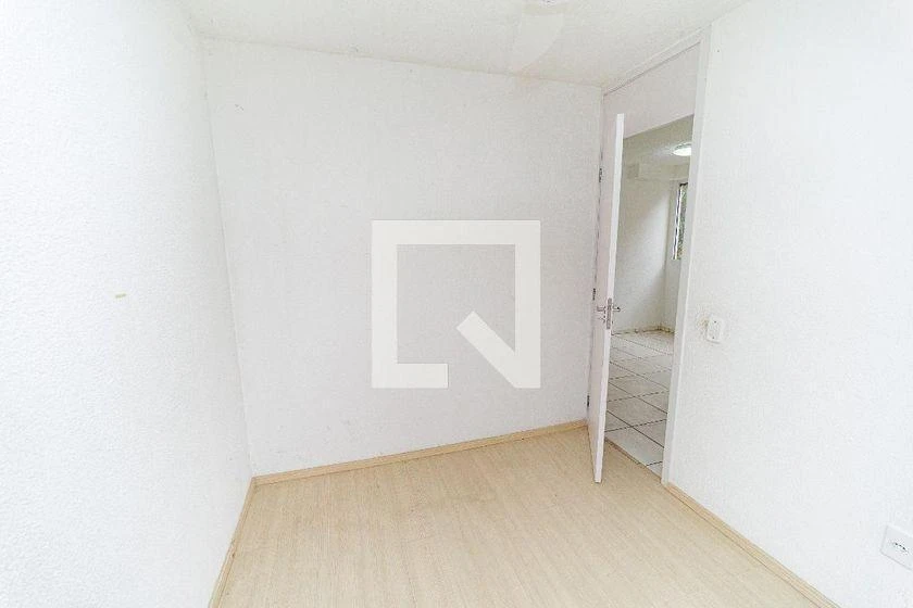 2-bedroom apartment in a building with a pool — photo 10
