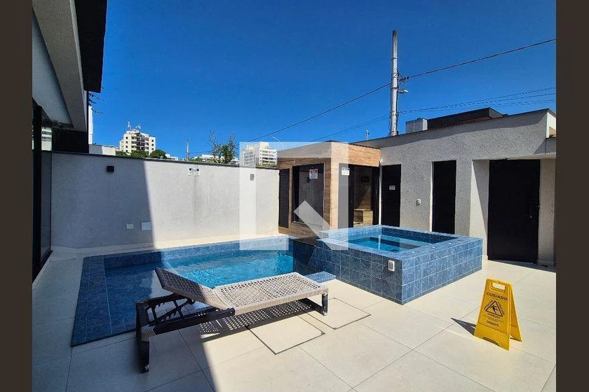 Furnished 45 m² studio with 1 bedroom and balcony — photo 18