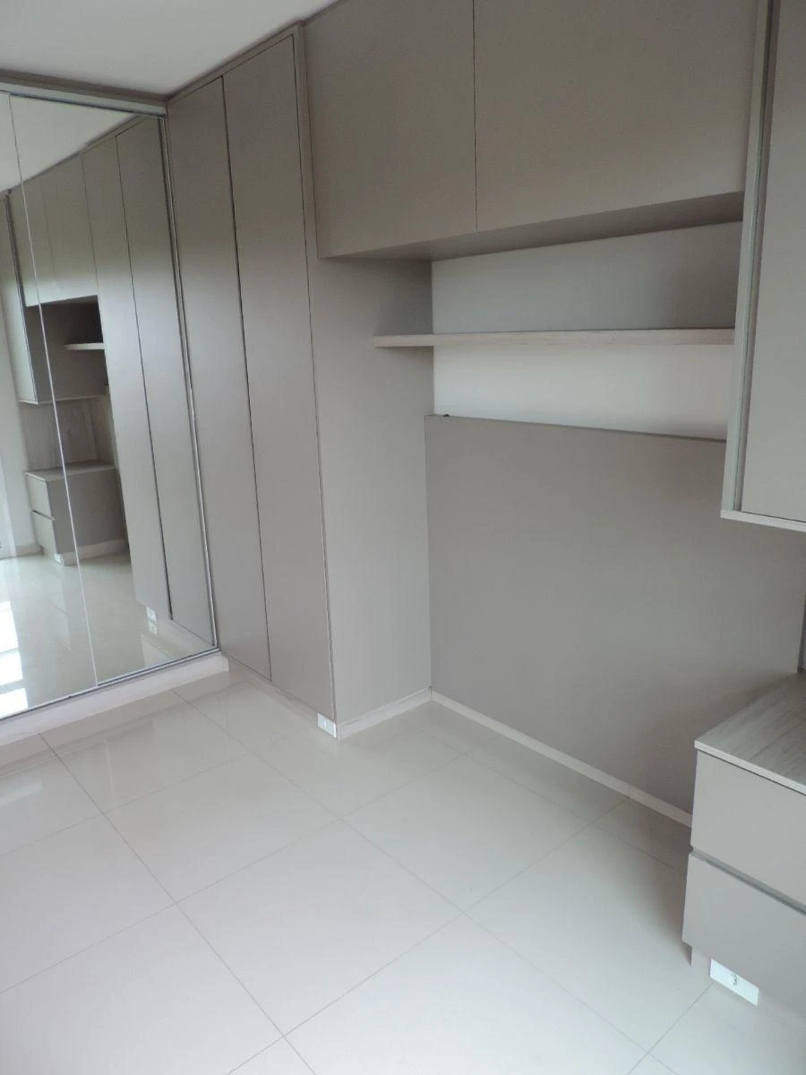 Glass-enclosed balcony in a 2-bedroom apartment, 70 m² — photo 14