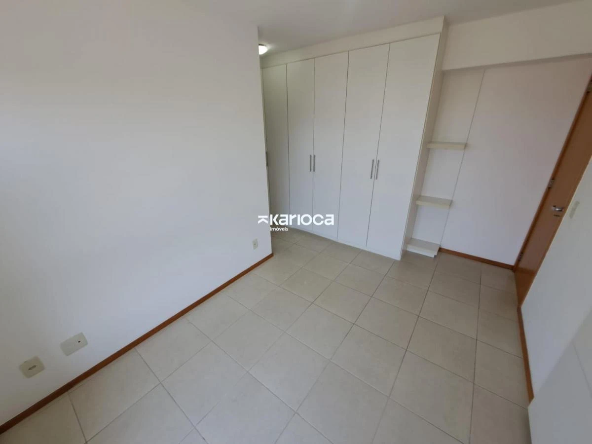 Glass-enclosed balcony in a 3-bedroom apartment, 75 m² — photo 15