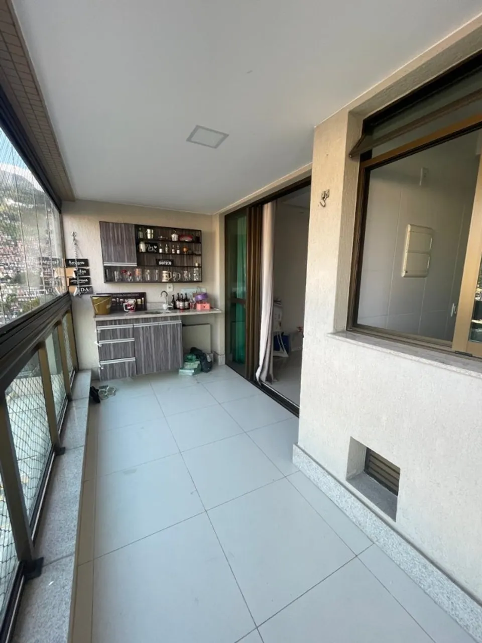 Балкон с грилем и 2 спальни: квартира 65 м² — photo 3